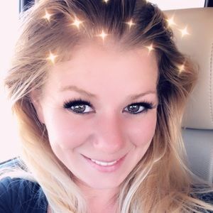 Meet your Posher, Cassandra